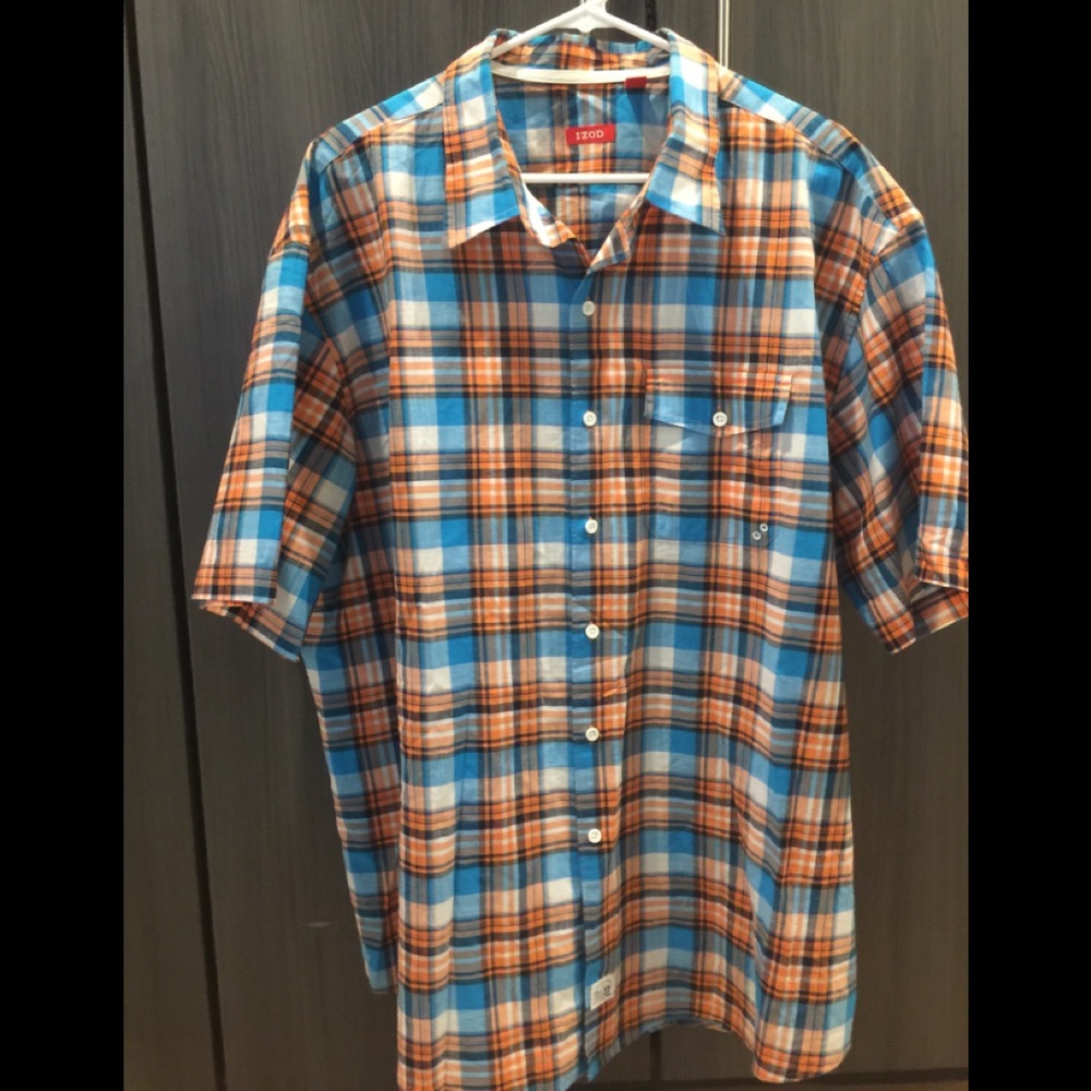 IZOD Men’s XXL short sleeve